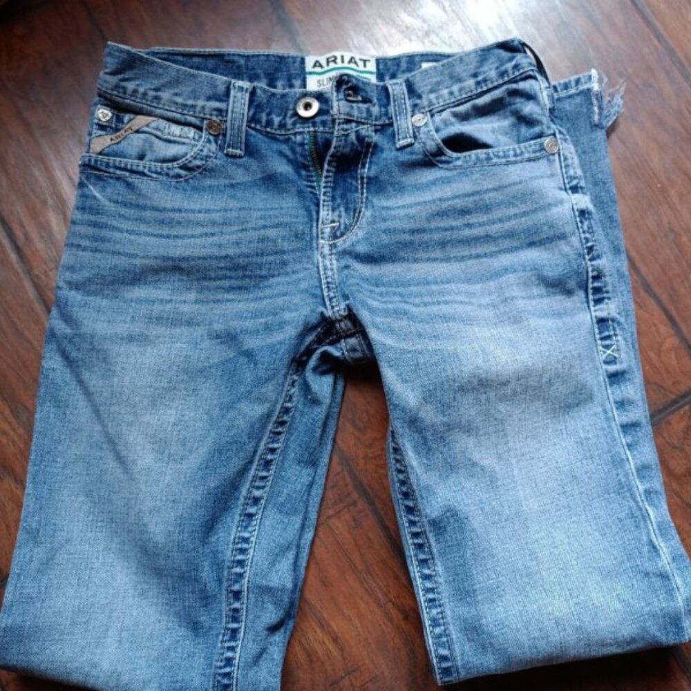 Women's Ariat Jeans Slim Fit Long Straight Leg Jeans size 29/34